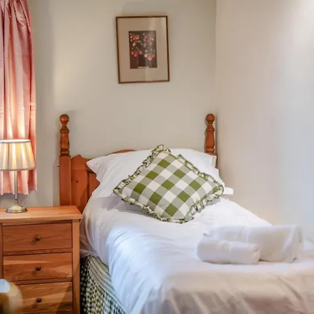 4 Bed In Oc-g33122