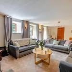 4 Bed In Oc-g33122 Casa de Férias *