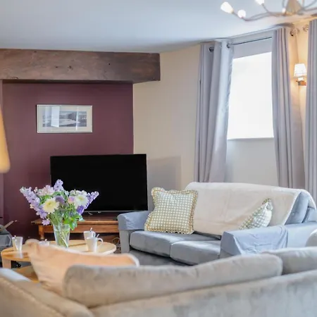 4 Bed In Oc-g33122 霍伊斯