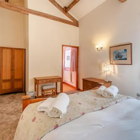 4 Bed In Oc-g33122 هاويس