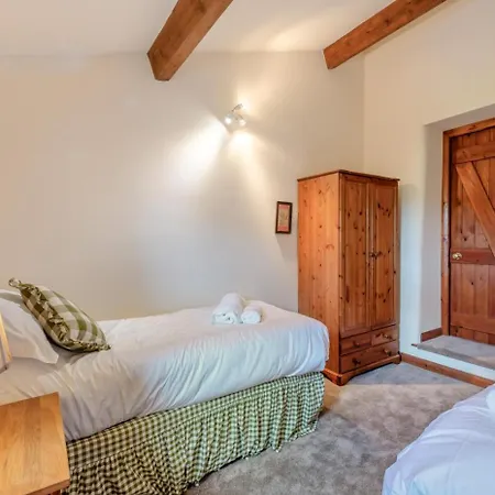 بيت للعطل 4 Bed In Oc-g33122