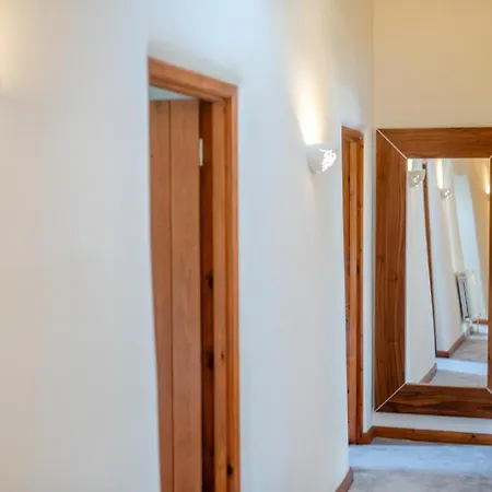 4 Bed In Oc-g33122 *